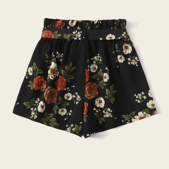 💌 Paperbag Waist Belted Floral Shorts - Picture 7 of 7